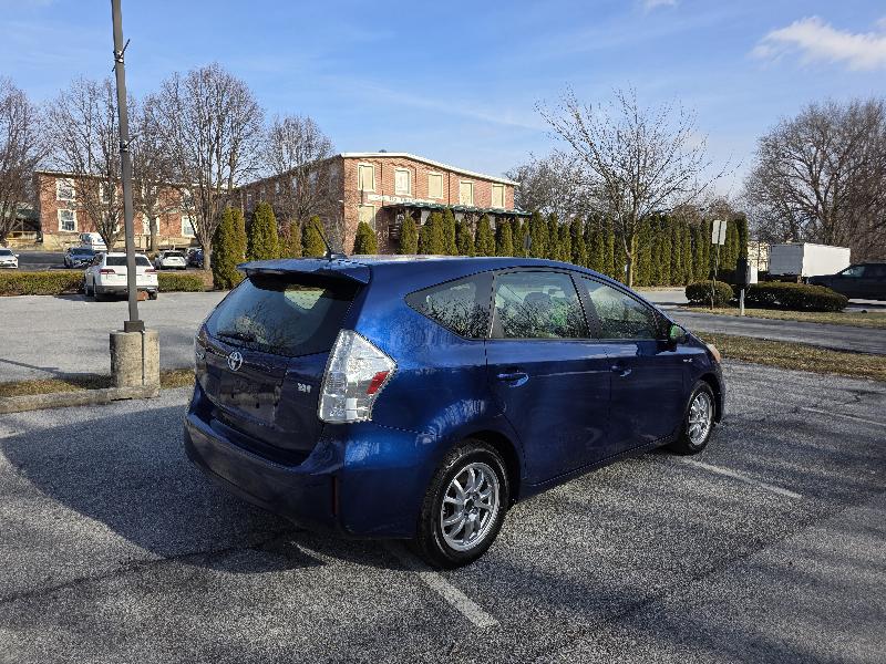 Toyota Prius V Three 2014