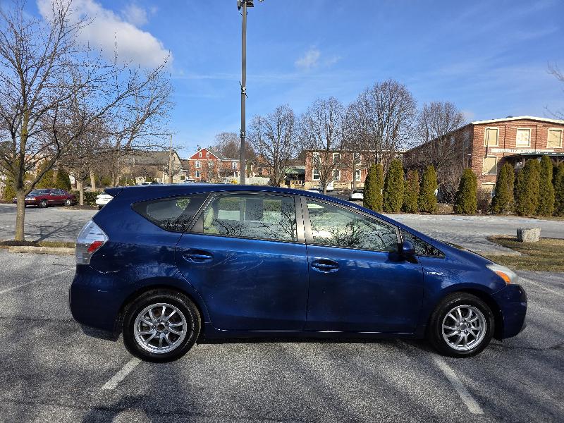 Toyota Prius V Three 2014