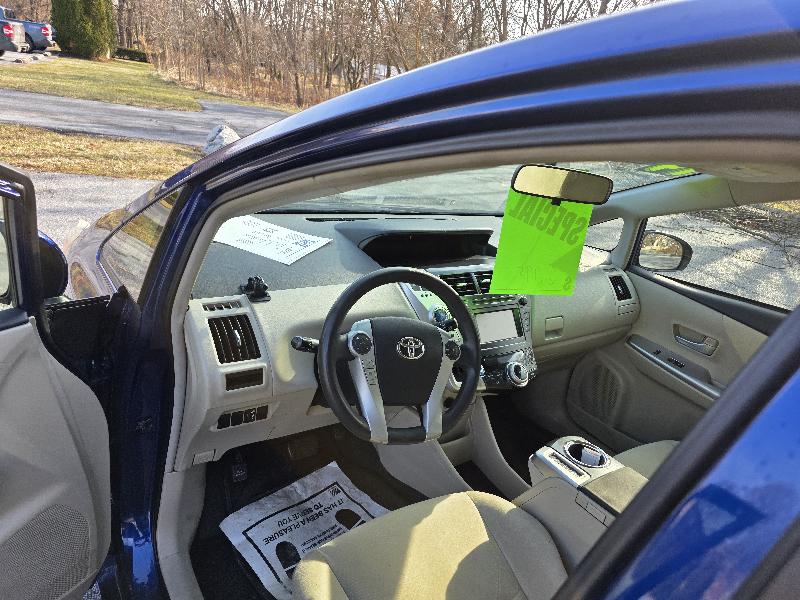 Toyota Prius V Three 2014