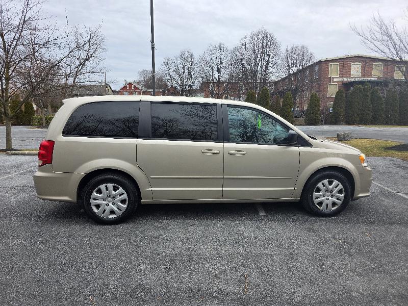 Dodge Grand Caravan SE 2015