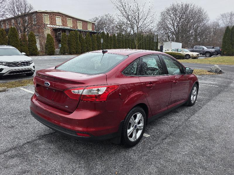 Ford Focus SE Sedan 2013