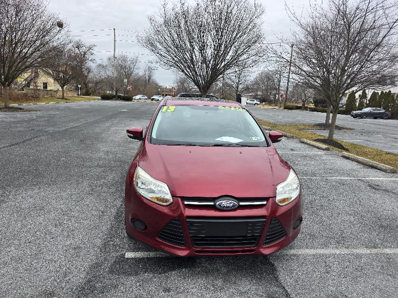 Ford Focus SE Sedan 2013