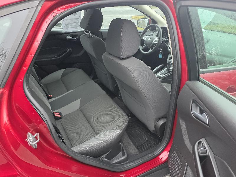 Ford Focus SE Sedan 2013