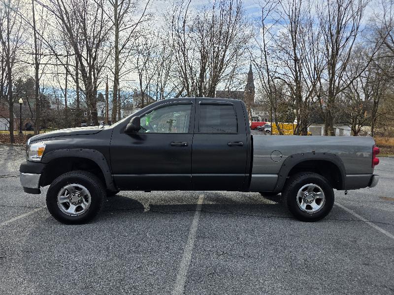 Dodge Ram 1500 SXT Quad Cab Long Bed 4WD 2008