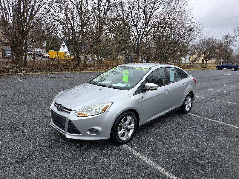 Ford Focus SE Sedan 2014
