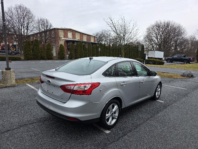 Ford Focus SE Sedan 2014