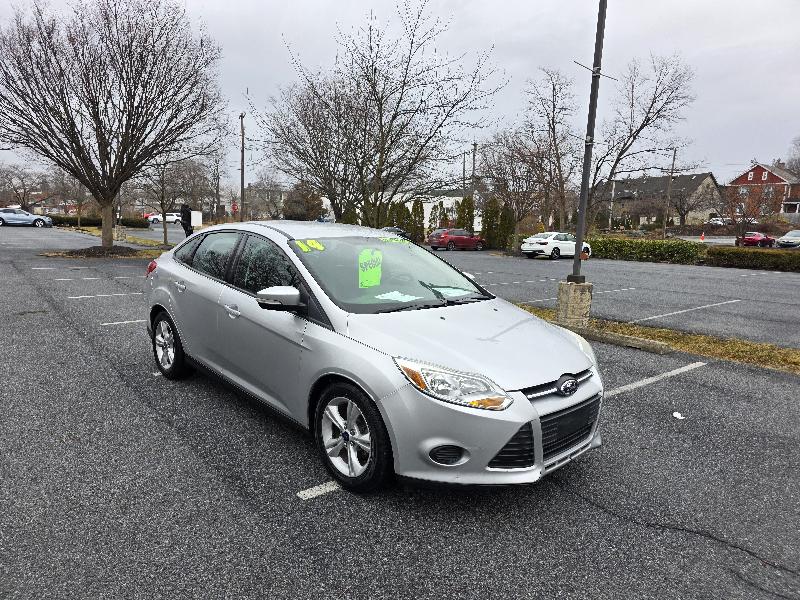 Ford Focus SE Sedan 2014