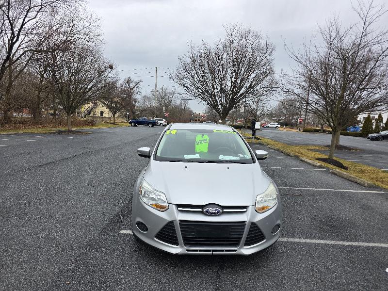 Ford Focus SE Sedan 2014
