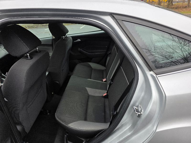 Ford Focus SE Sedan 2014