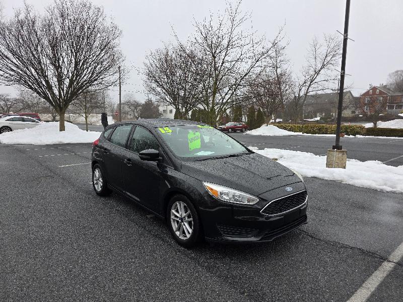 Ford Focus SE Hatch 2015