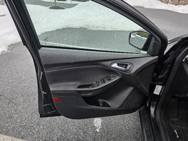 Ford Focus SE Hatch 2015