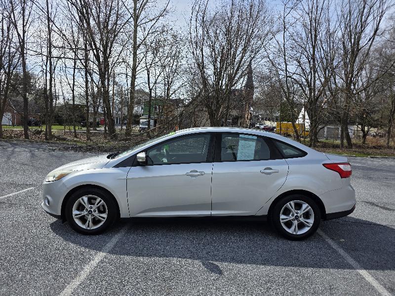 Ford Focus SE Sedan 2014