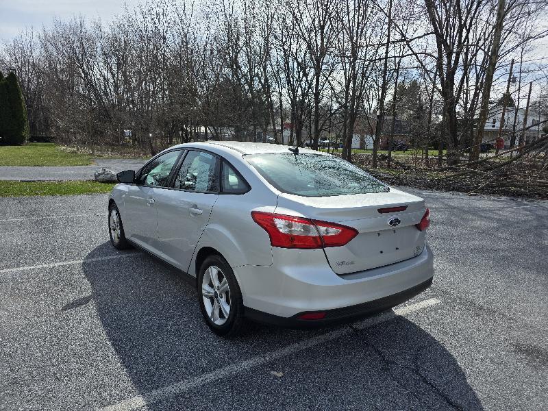 Ford Focus SE Sedan 2014