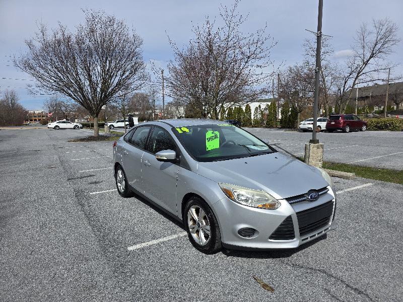 Ford Focus SE Sedan 2014