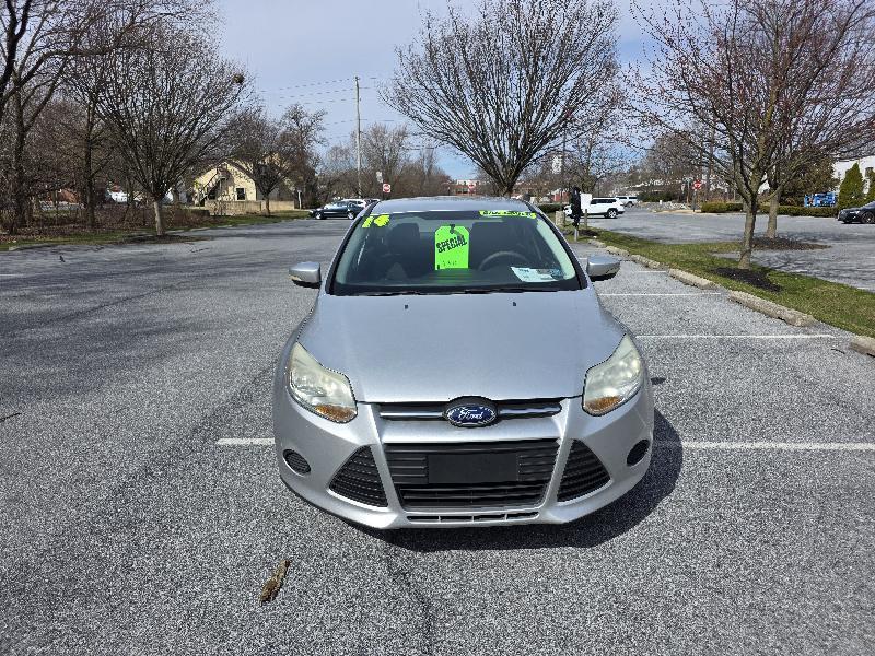 Ford Focus SE Sedan 2014
