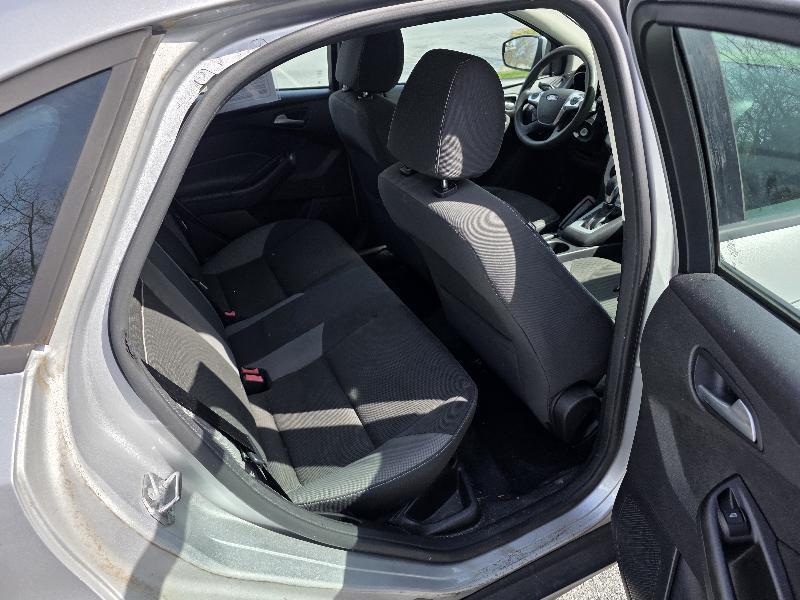 Ford Focus SE Sedan 2014