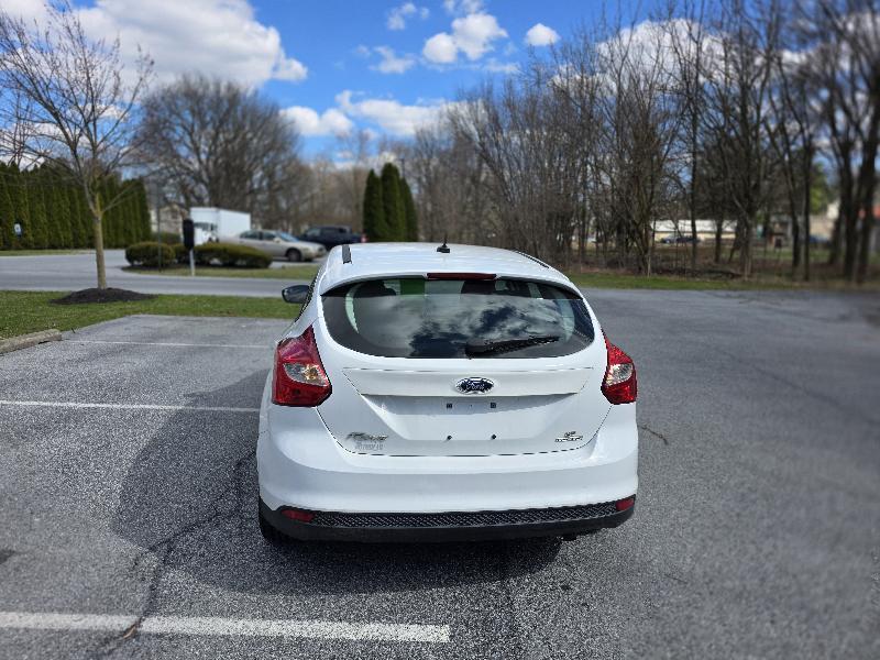Ford Focus SE Hatch 2014