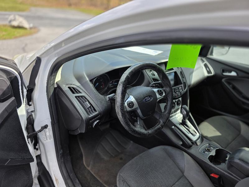 Ford Focus SE Hatch 2014