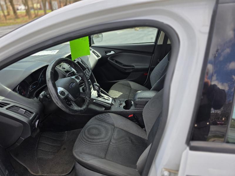 Ford Focus SE Hatch 2014