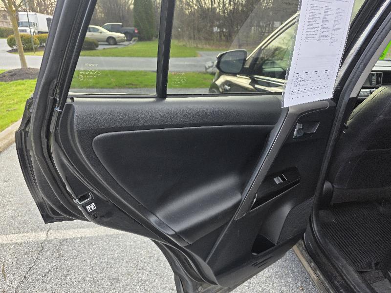 Toyota RAV4 Hybrid Limited 2017