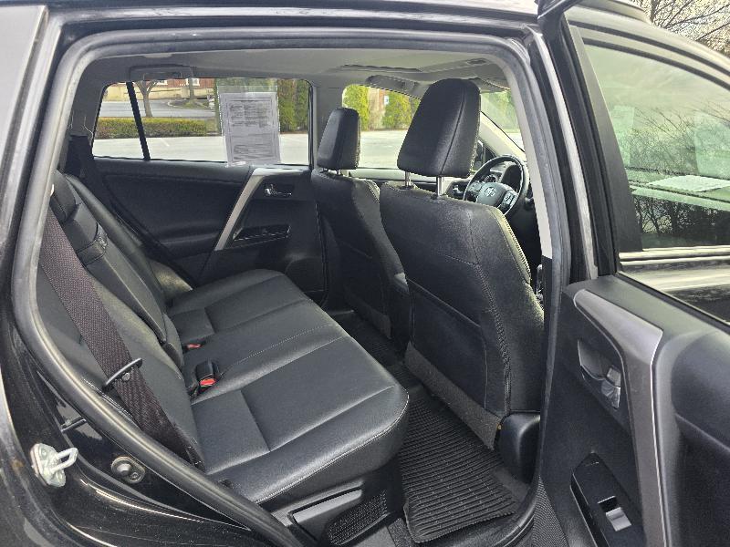 Toyota RAV4 Hybrid Limited 2017