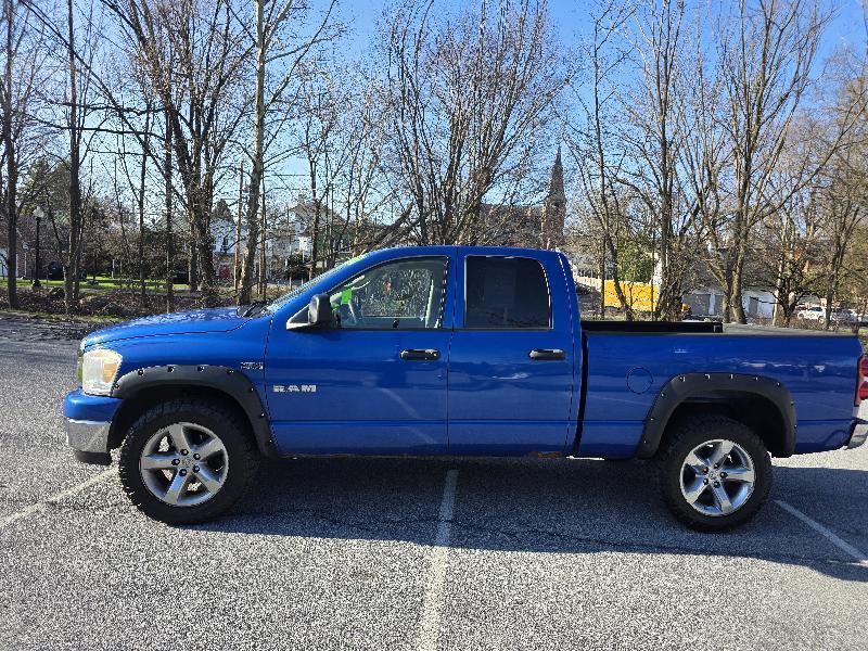 Dodge Ram 1500 SXT Quad Cab Long Bed 4WD 2008