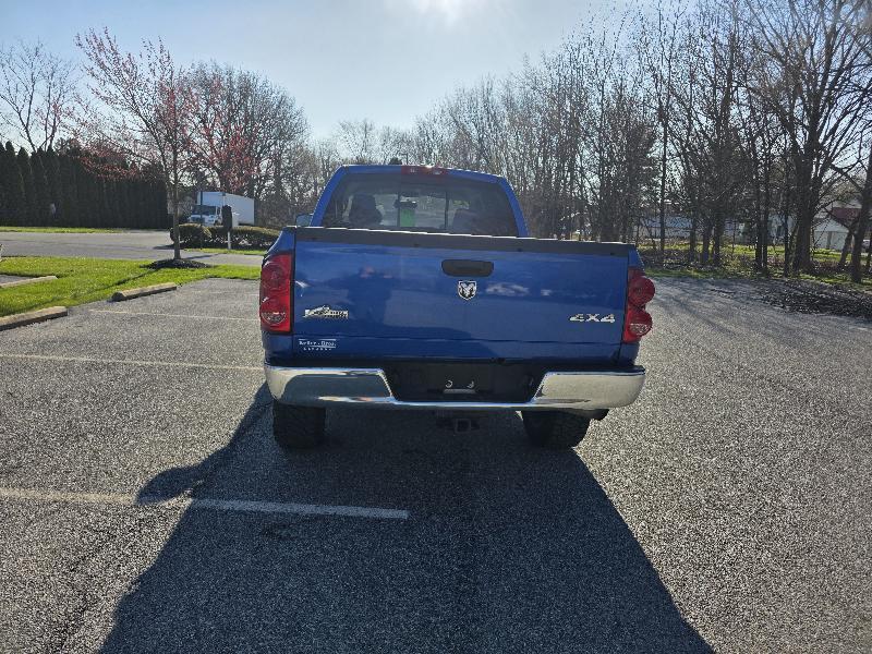 Dodge Ram 1500 SXT Quad Cab Long Bed 4WD 2008