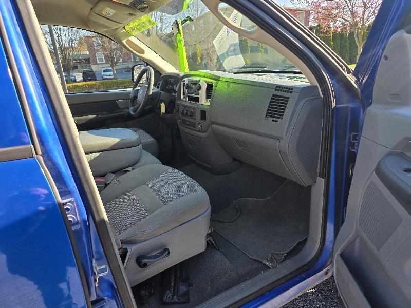 Dodge Ram 1500 SXT Quad Cab Long Bed 4WD 2008