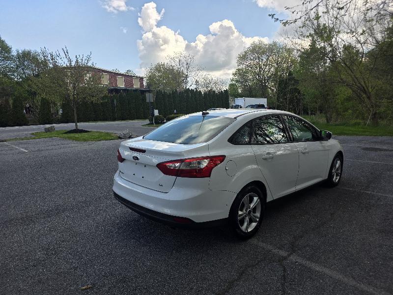 Ford Focus SE Sedan 2014