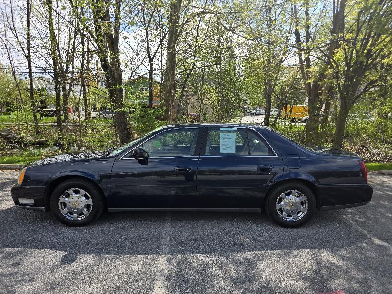 Cadillac DeVille Sedan 2005
