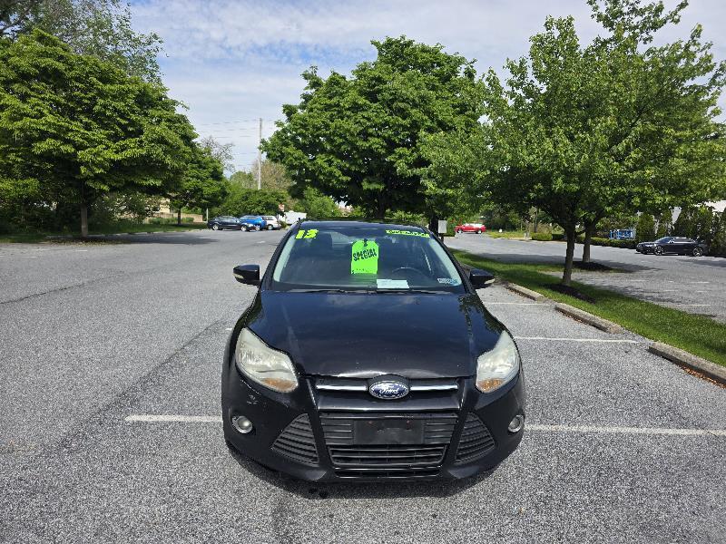 Ford Focus SE Sedan 2013