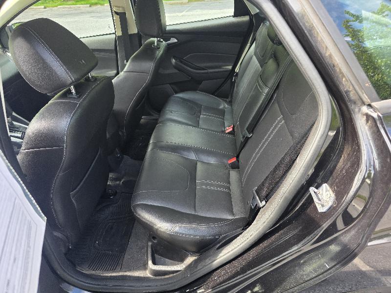 Ford Focus SE Sedan 2013
