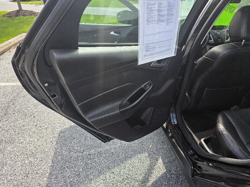 Ford Focus SE Sedan 2013