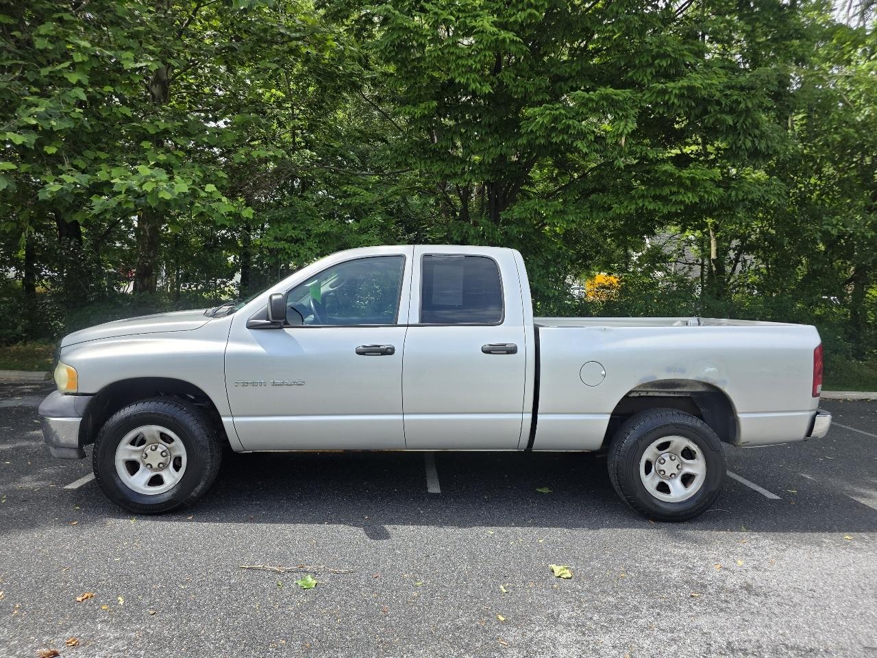 Dodge Ram 1500 ST Quad Cab Short Bed 4WD 2002