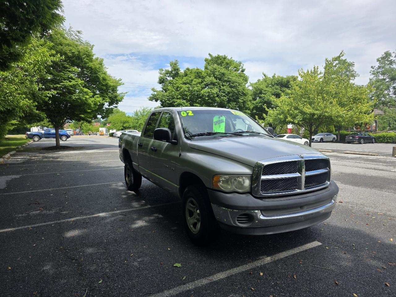 Dodge Ram 1500 ST Quad Cab Short Bed 4WD 2002