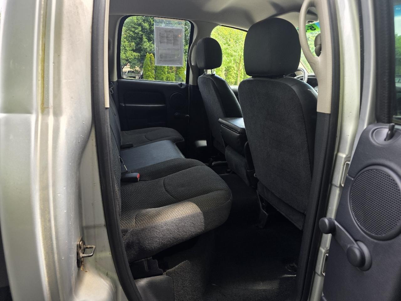 Dodge Ram 1500 ST Quad Cab Short Bed 4WD 2002