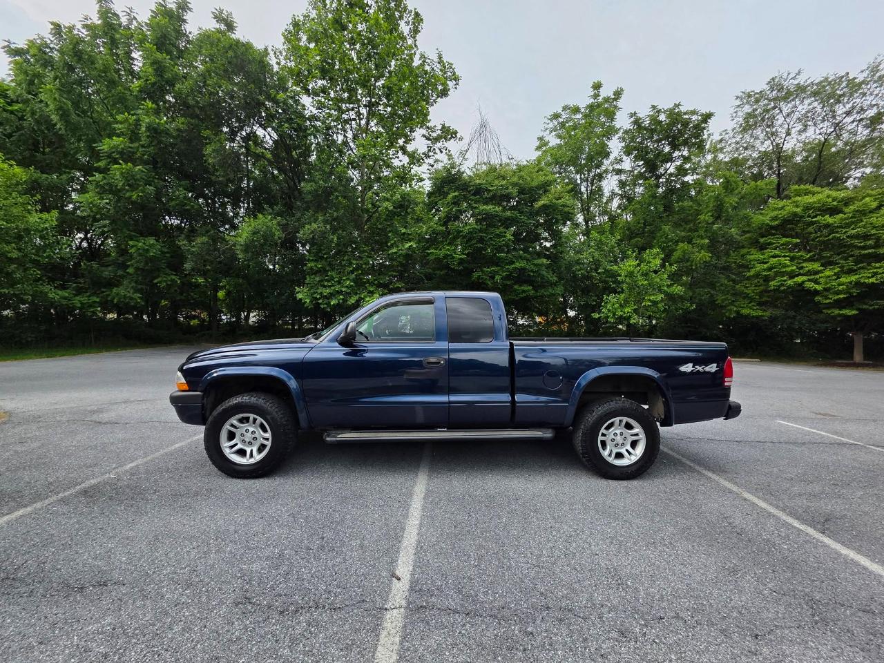 Dodge Dakota Sport Club Cab 4WD 2003