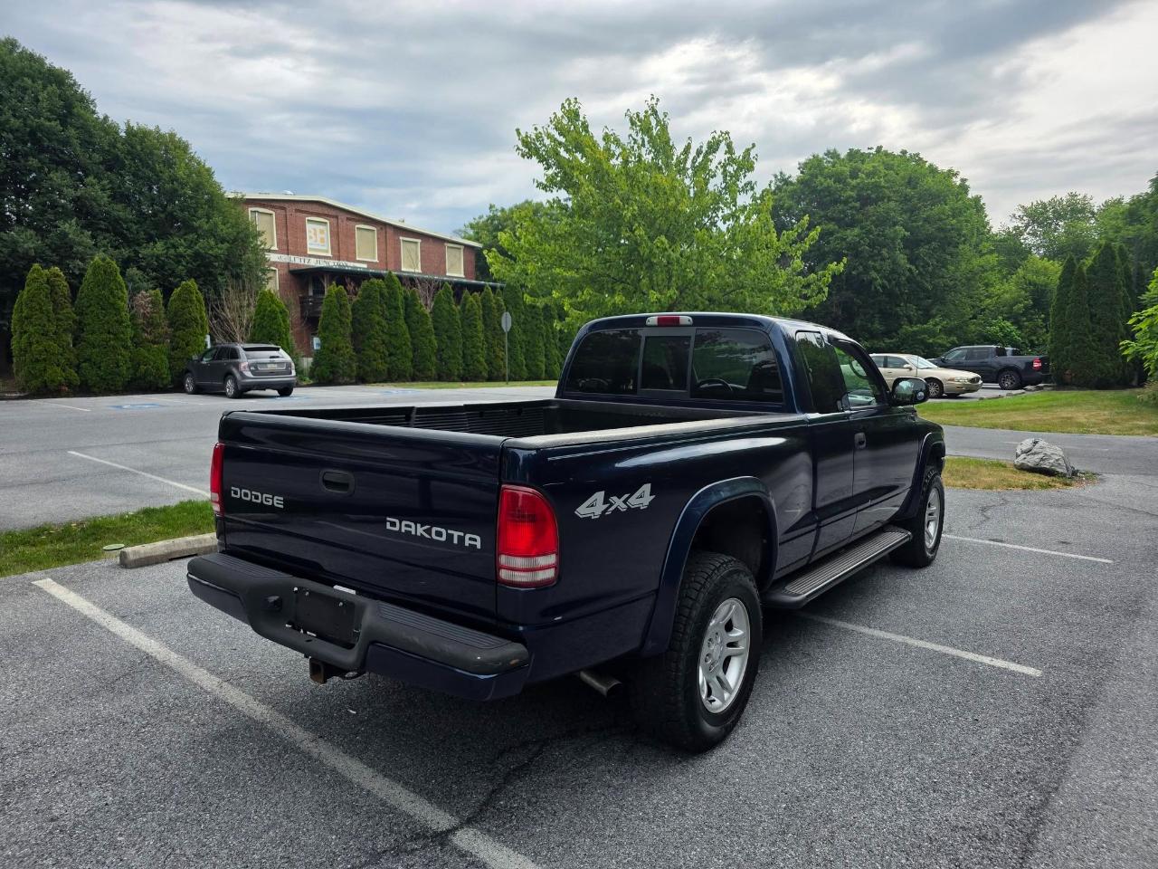 Dodge Dakota Sport Club Cab 4WD 2003