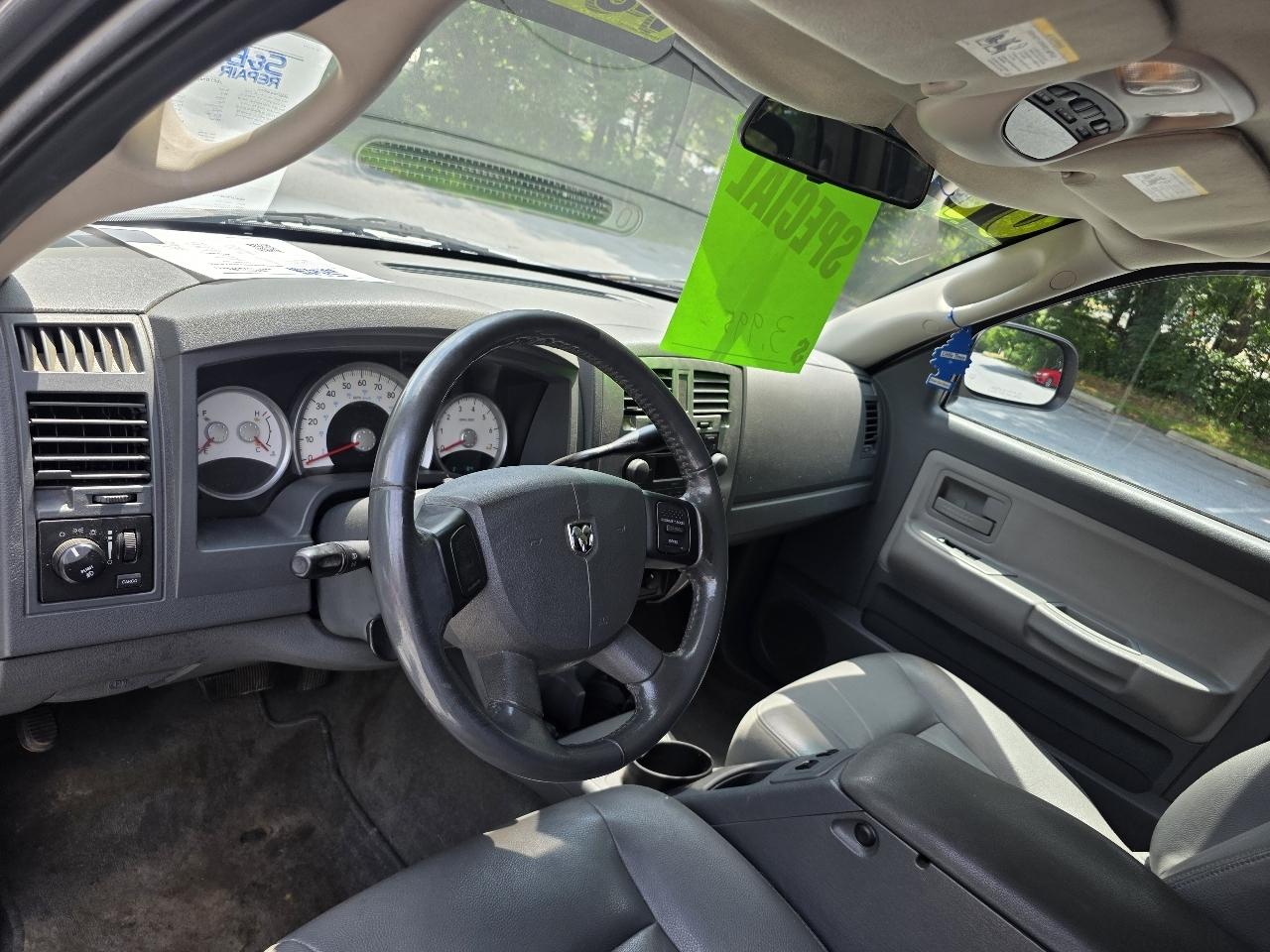 Dodge Dakota SLT Quad Cab 4WD 2007