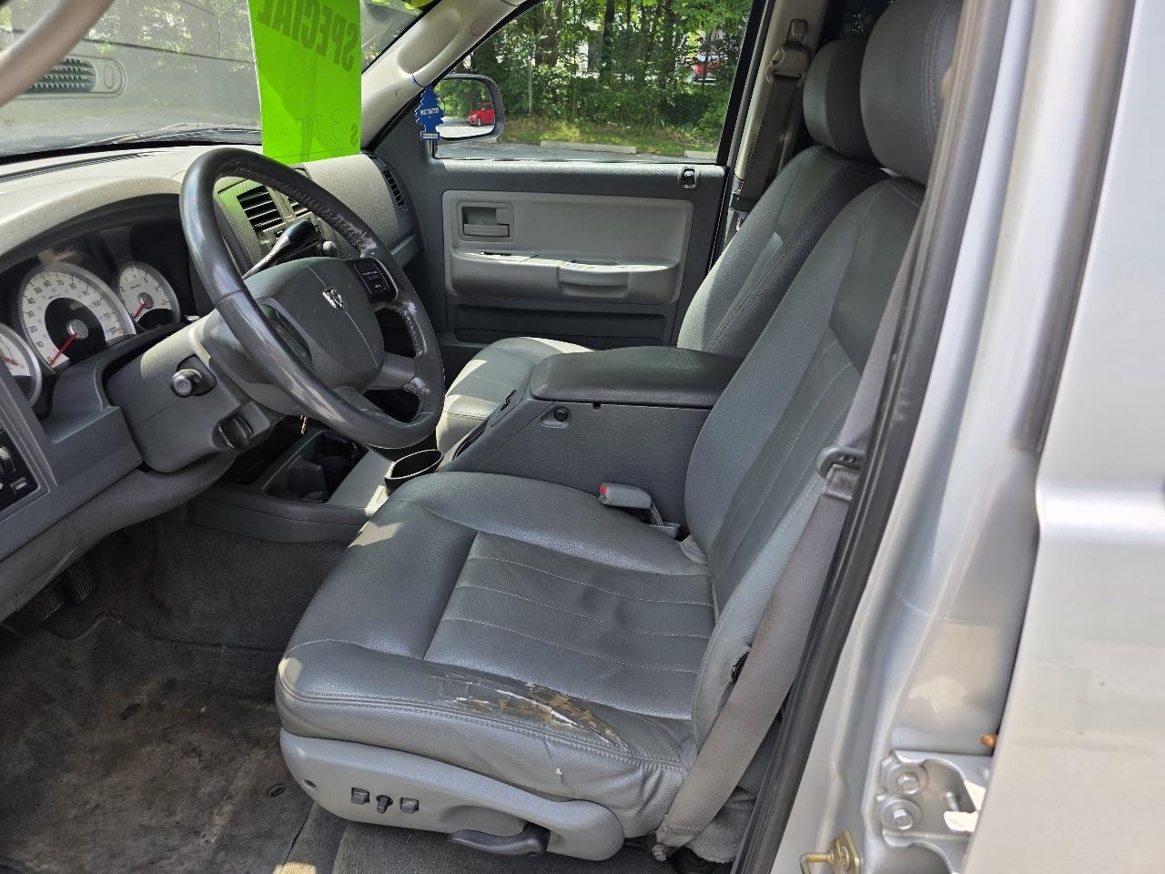 Dodge Dakota SLT Quad Cab 4WD 2007