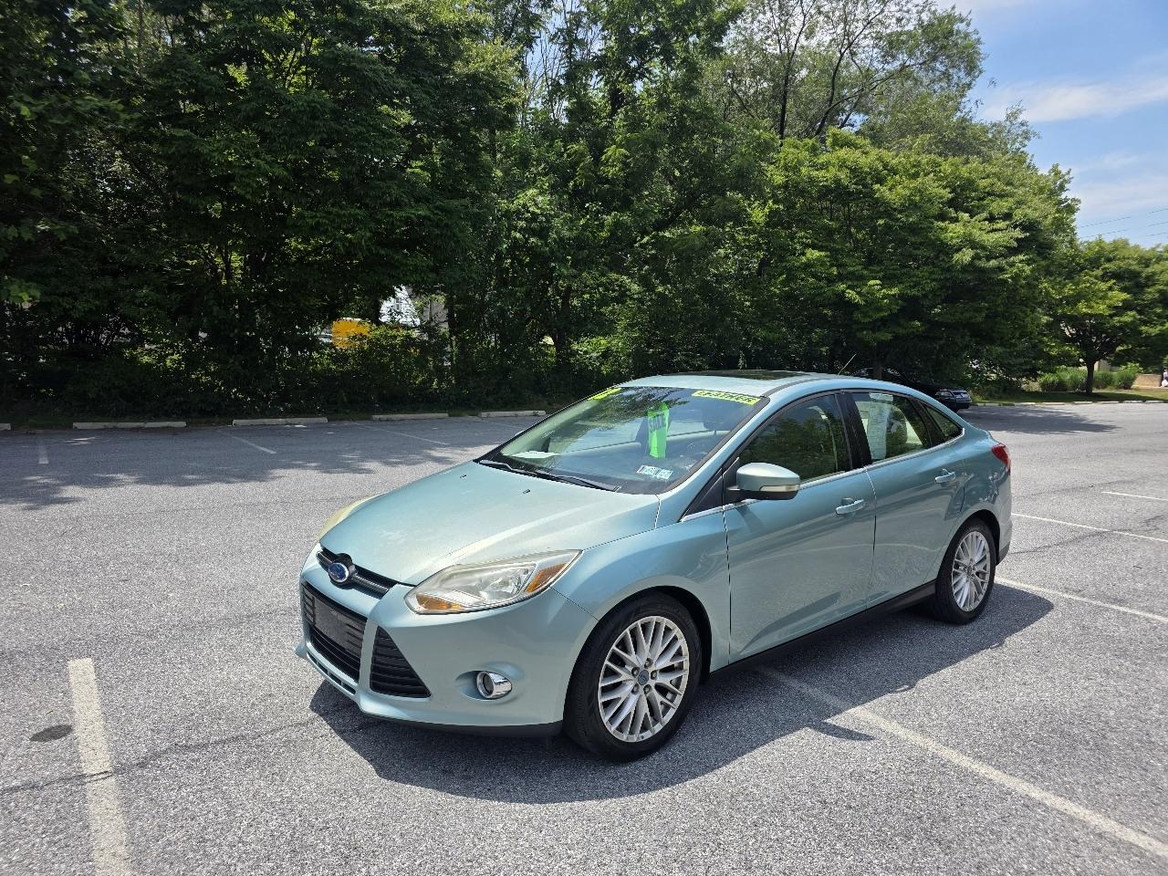 Ford Focus SEL Sedan 2012