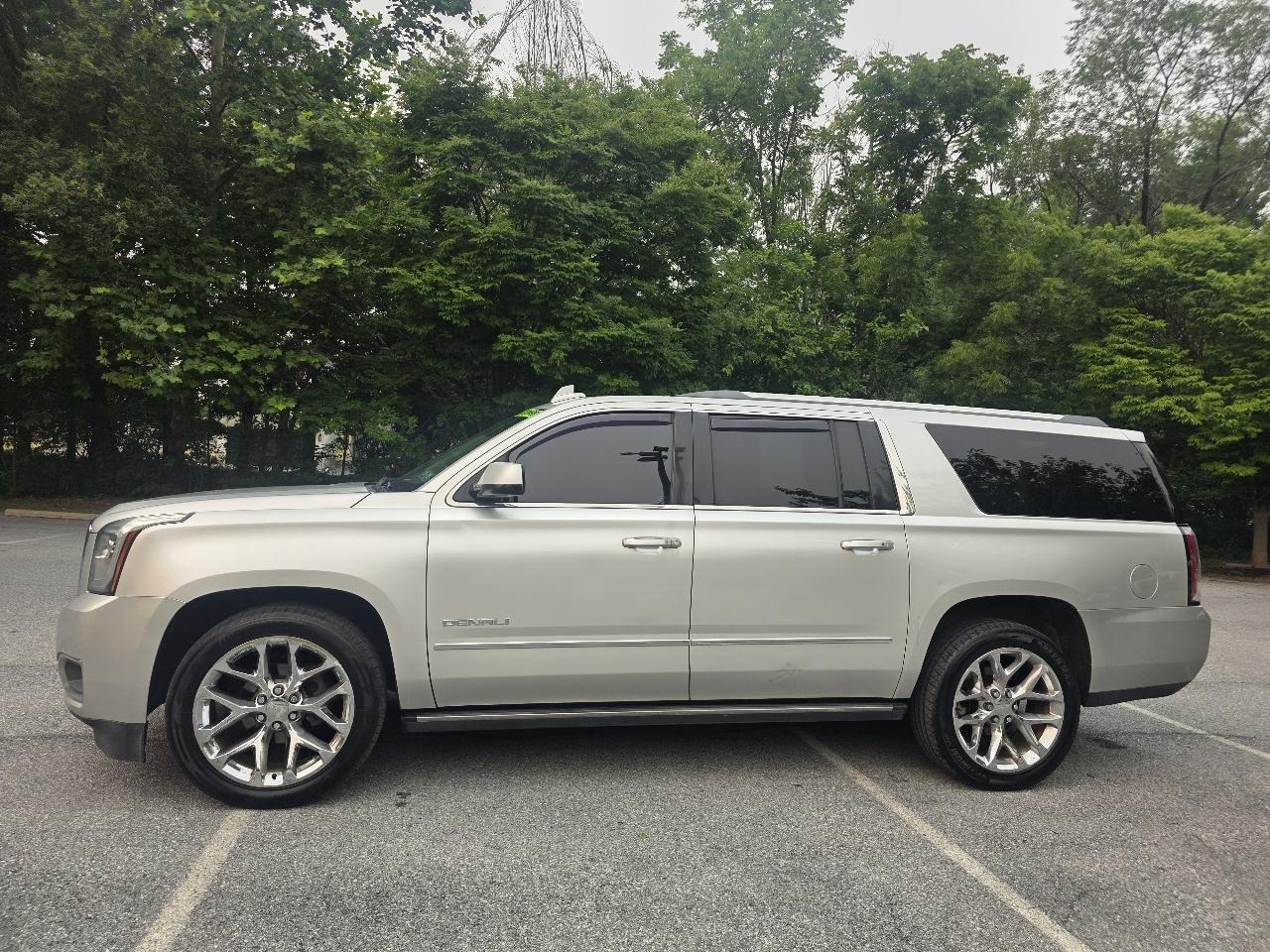 GMC Yukon Denali XL 4WD 2015