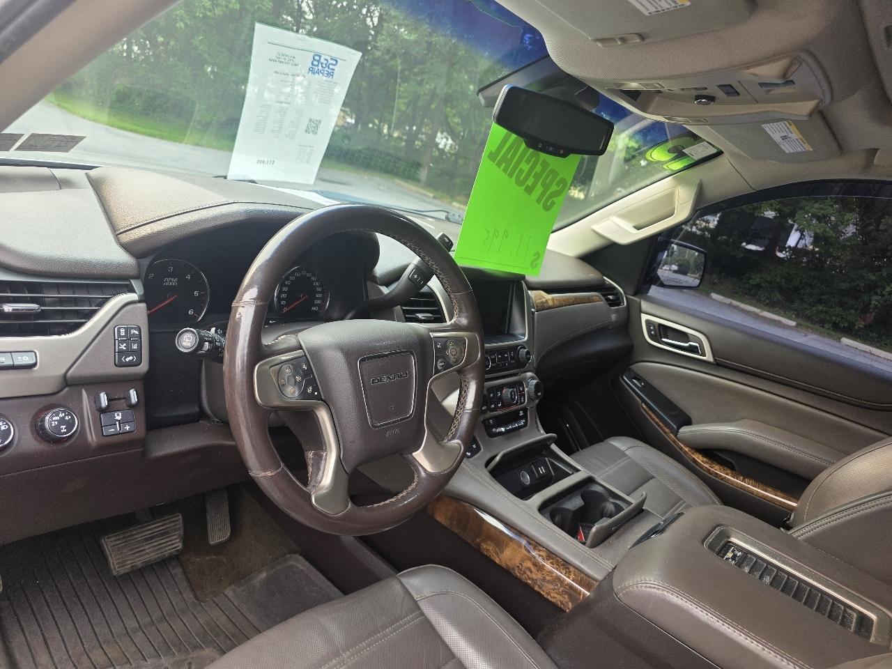 GMC Yukon Denali XL 4WD 2015