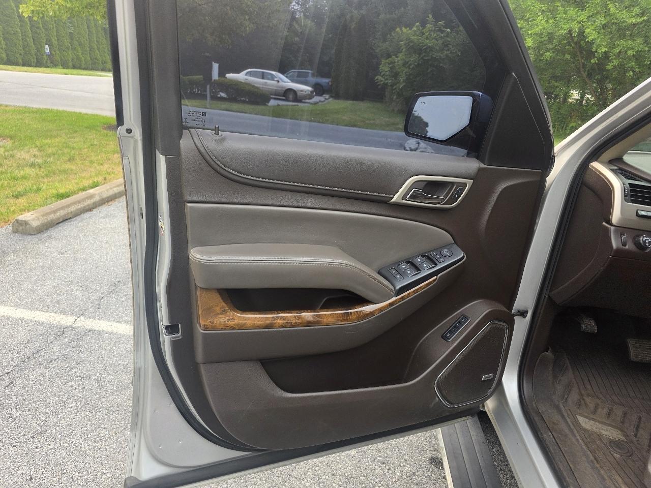 GMC Yukon Denali XL 4WD 2015