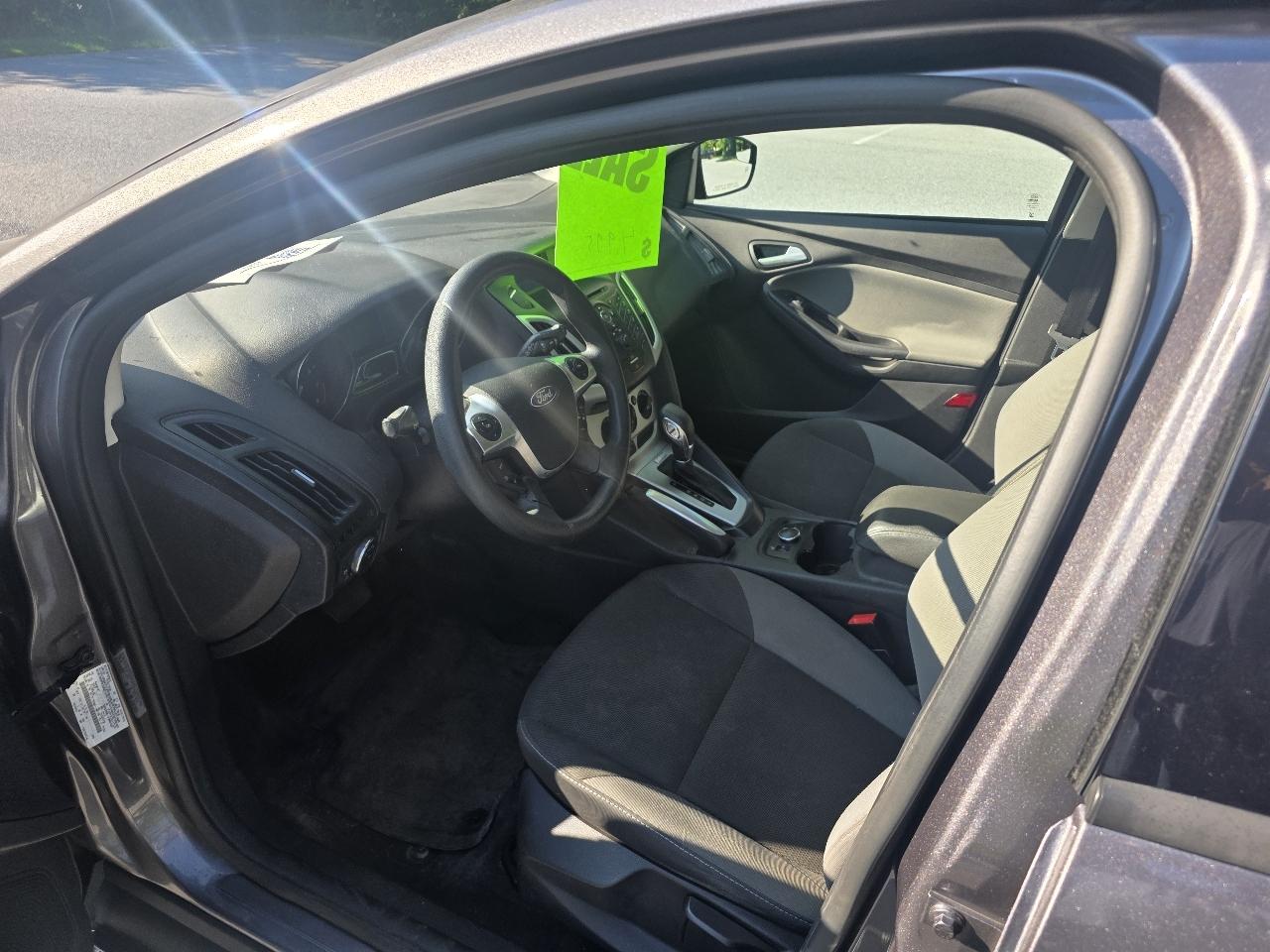 Ford Focus SE Hatch 2013