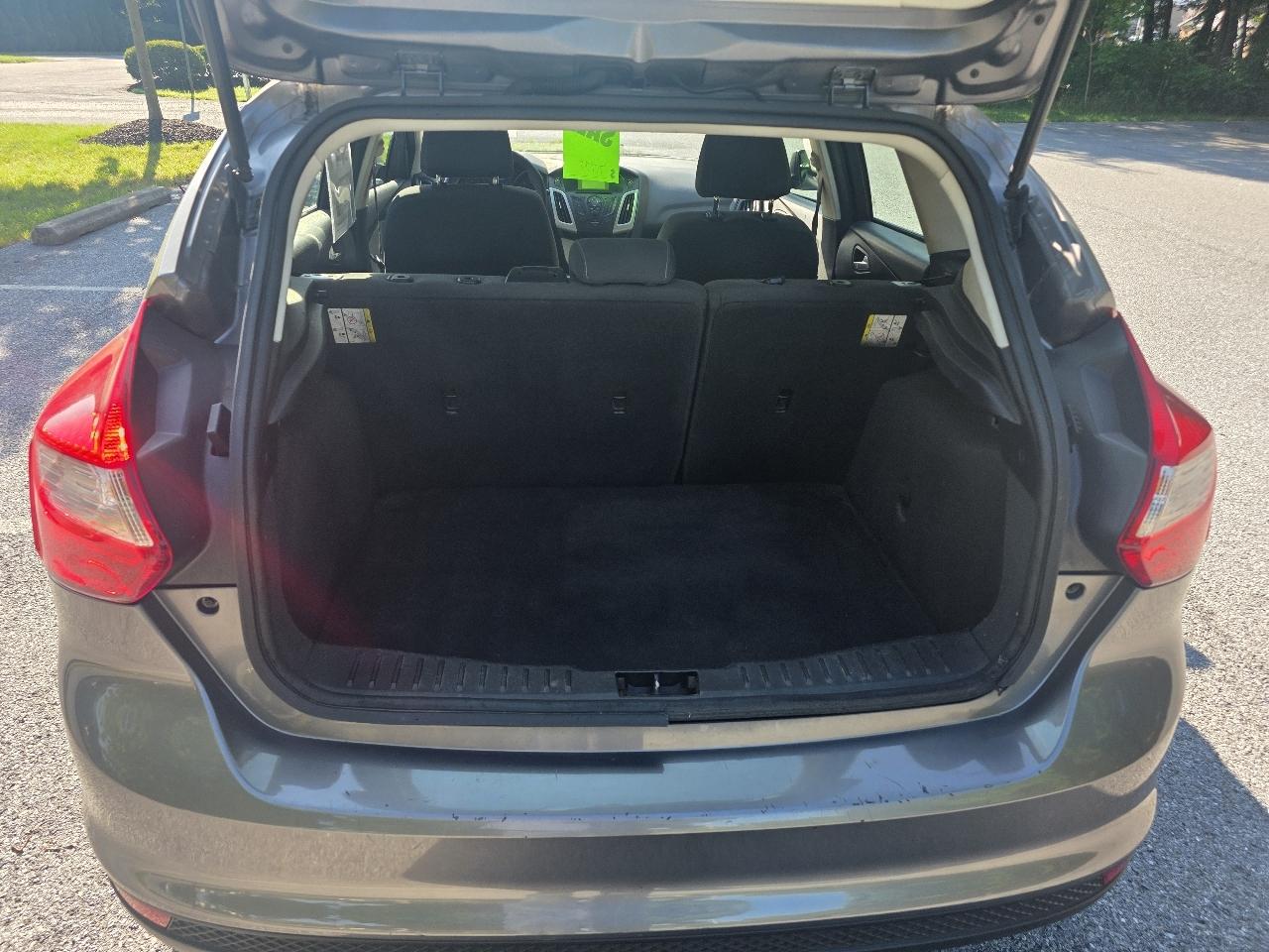 Ford Focus SE Hatch 2013