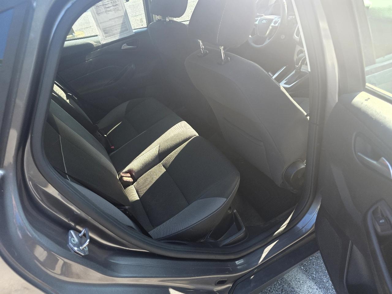 Ford Focus SE Hatch 2013