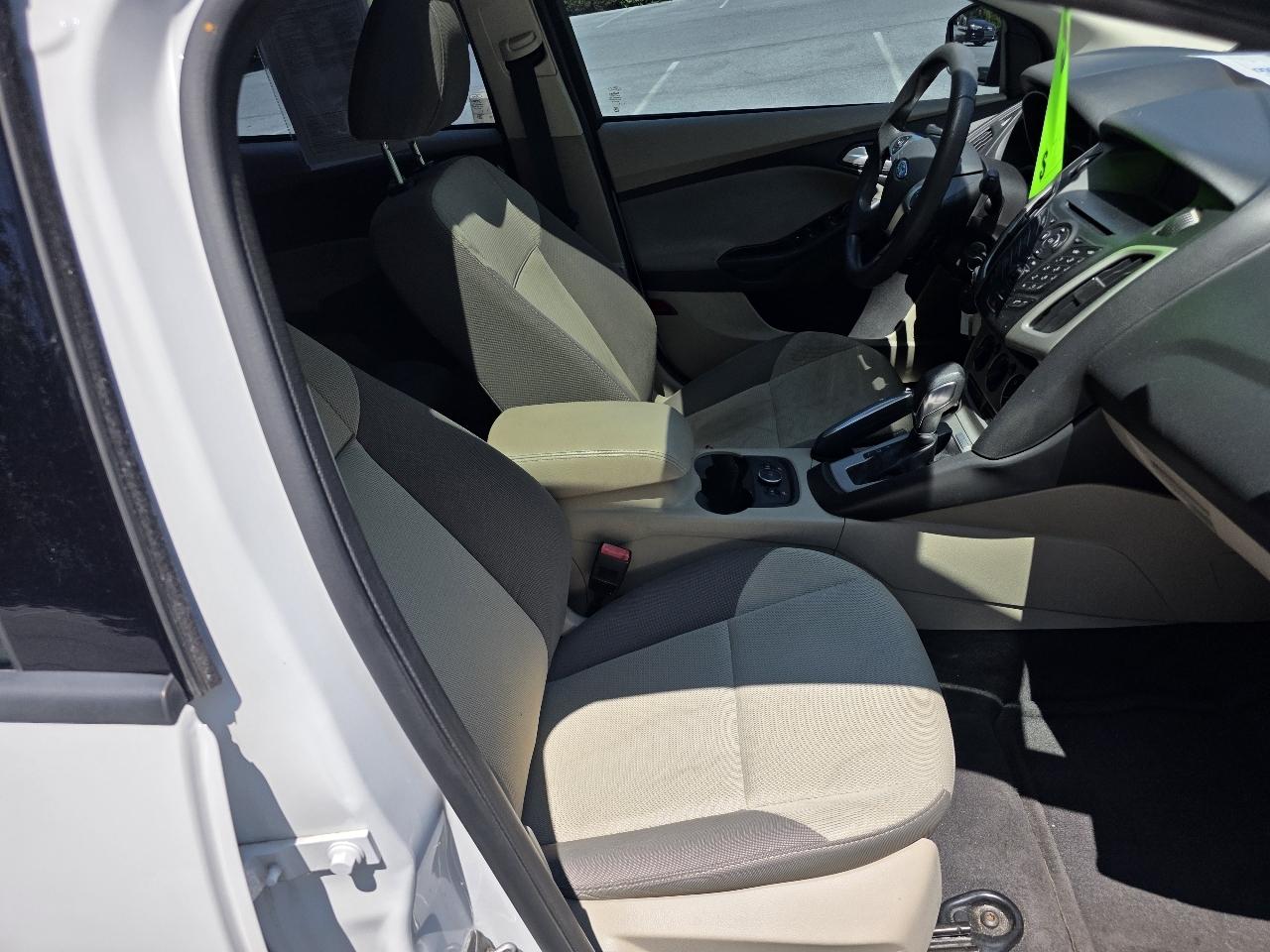 Ford Focus SE Hatch 2013