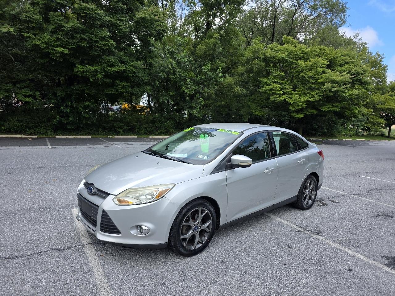 Ford Focus SE Sedan 2013