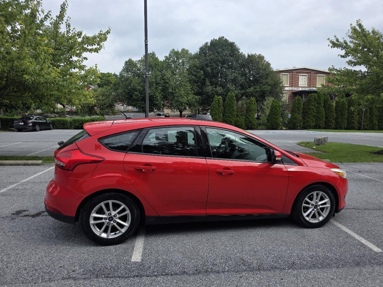 Ford Focus SE Hatch 2016